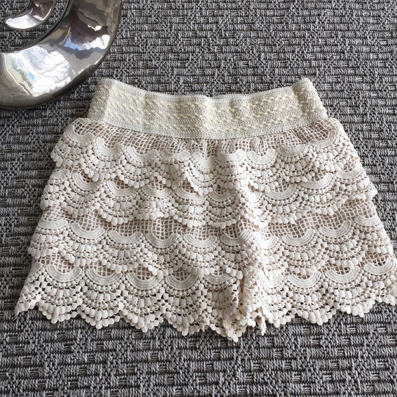 3/$30๐งกCrochet Style Shorts๐งก - Picture 2 of 7